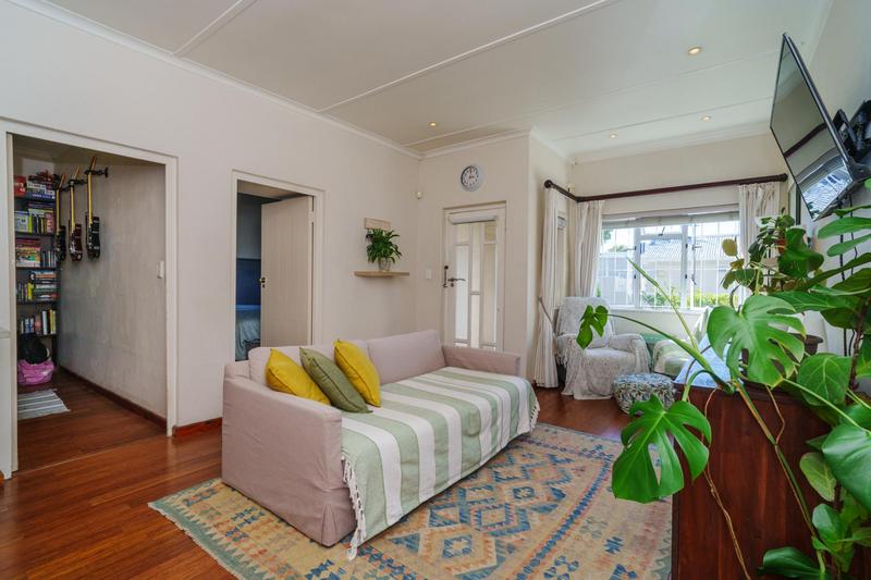 2 Bedroom Property for Sale in Harfield Village Western Cape